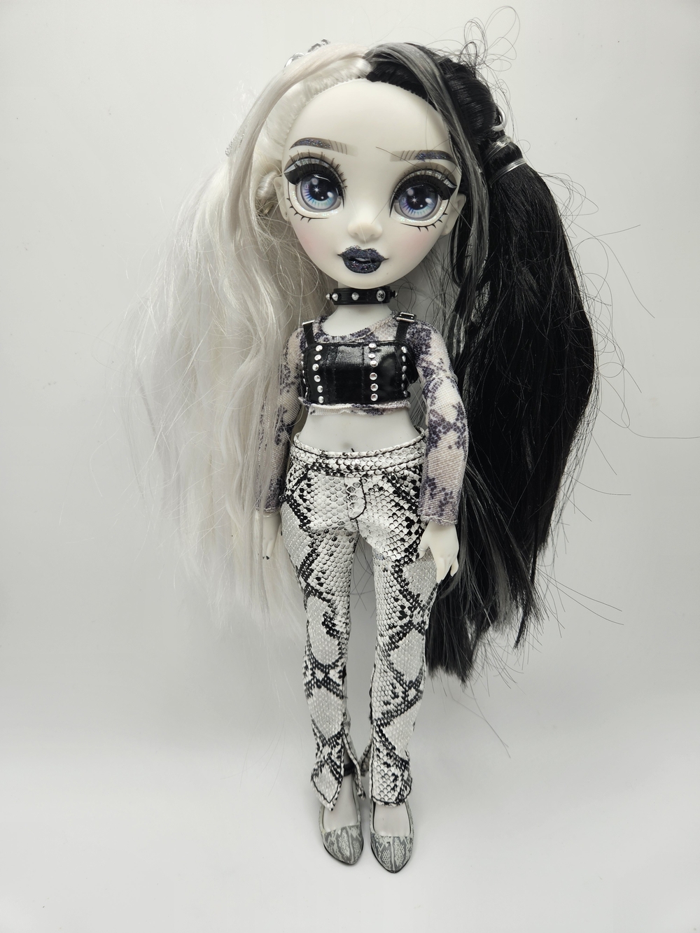 Rainbow High Shadow High Series 1 Heather Grayson Fashion Doll MGA Entertainment